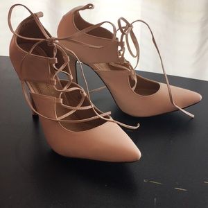 Pointed Toe pumps with Ties!
